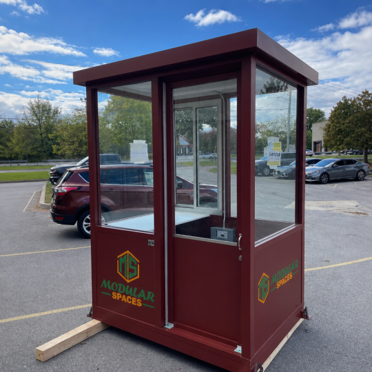 4 x 6 guard booth / parking booth – red